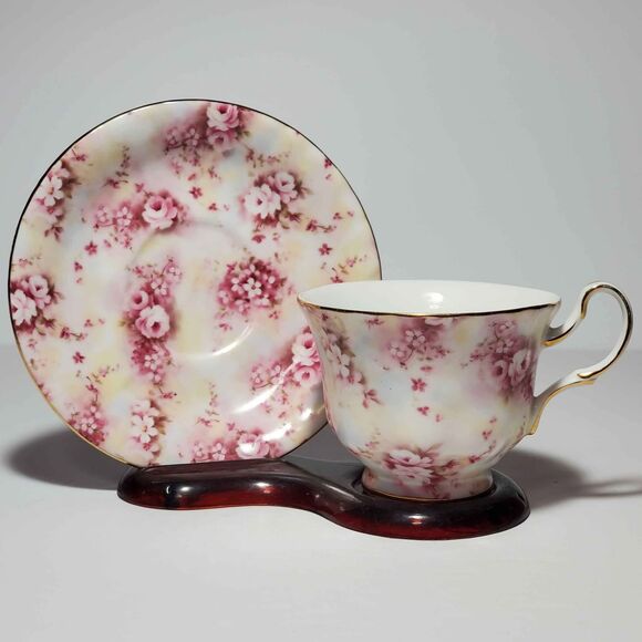 Pink Roses Teacup and Saucer Chintz - Picture 1 of 9